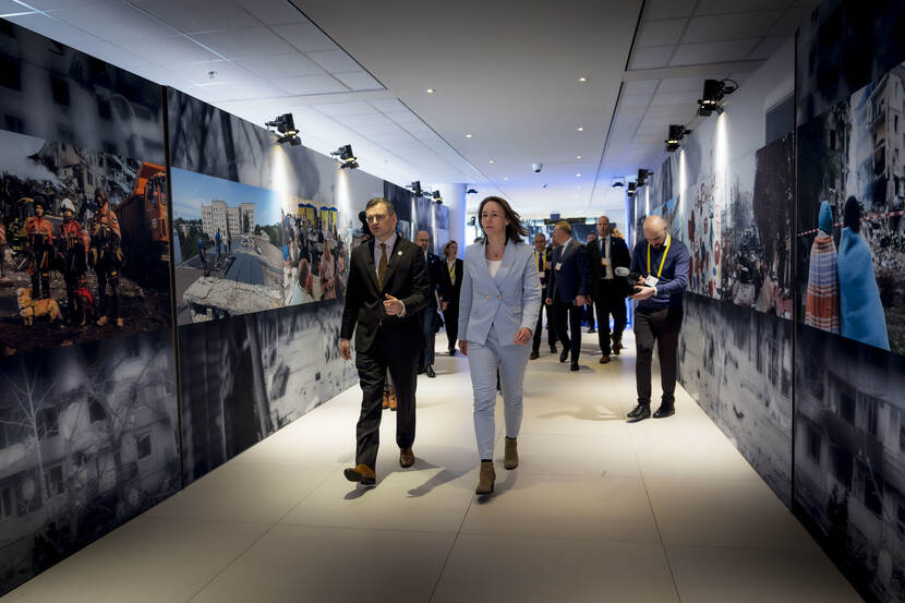 Ministers of Foreign Affairs Kuleba and Bruins Slot at the entrance of the Restoring Justice for Ukraine Conference
